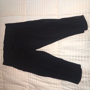 Lululemon crop pants